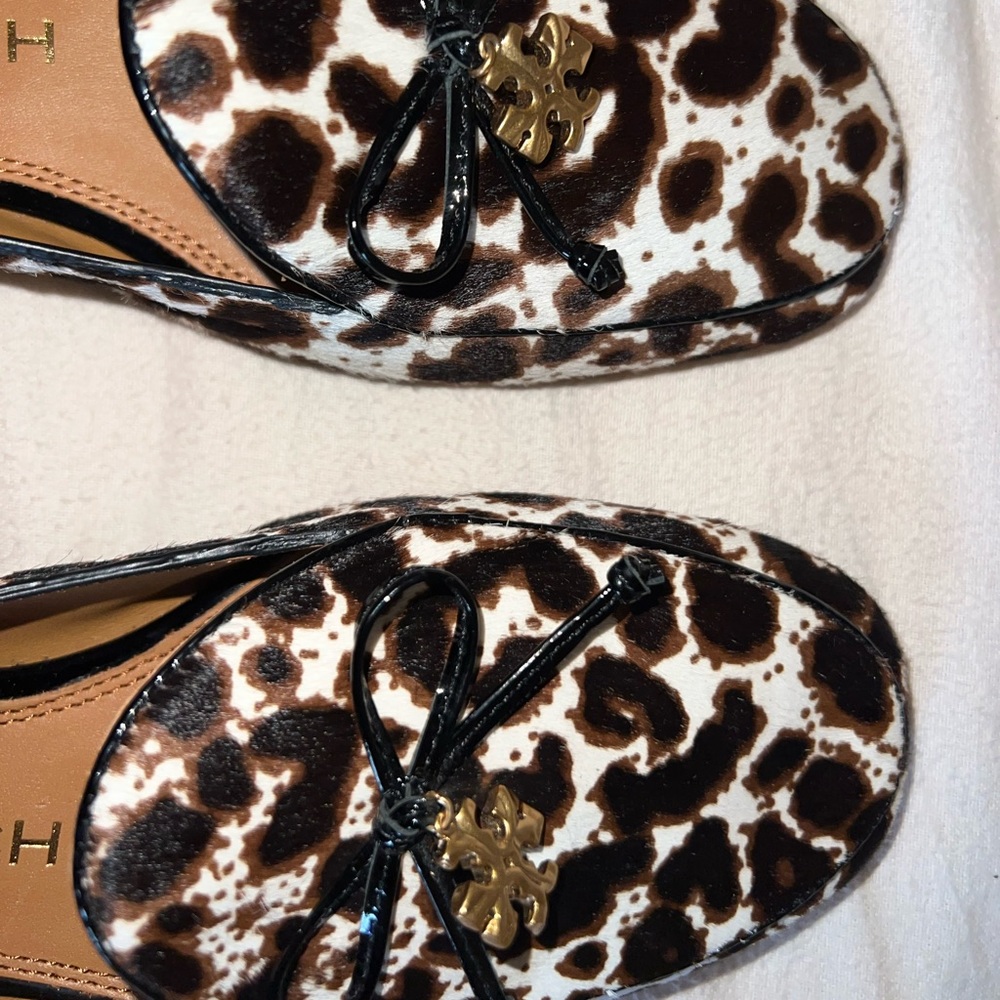 Tory Burch Metal Miller 15 mm Loafer (Cream Leopard/Gold,Malva)
